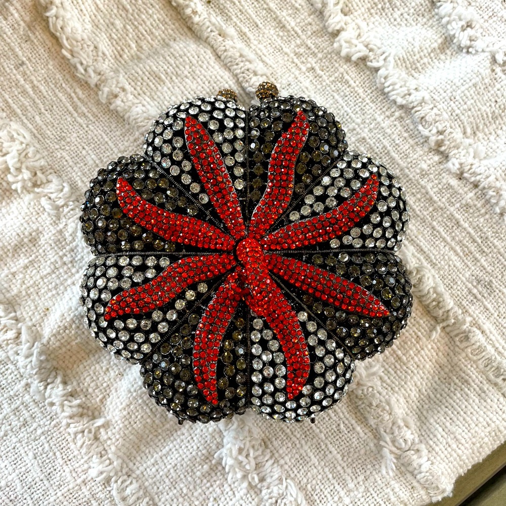Flower crystal rhinestone clutch bag with chain strap